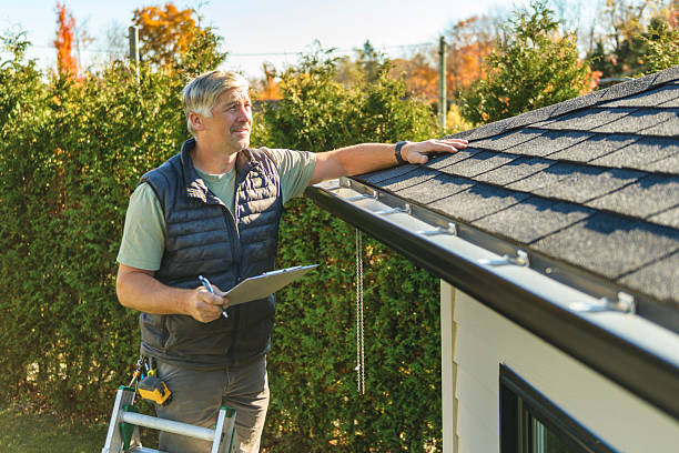Professional Roofing technician working in Mesa, AZ